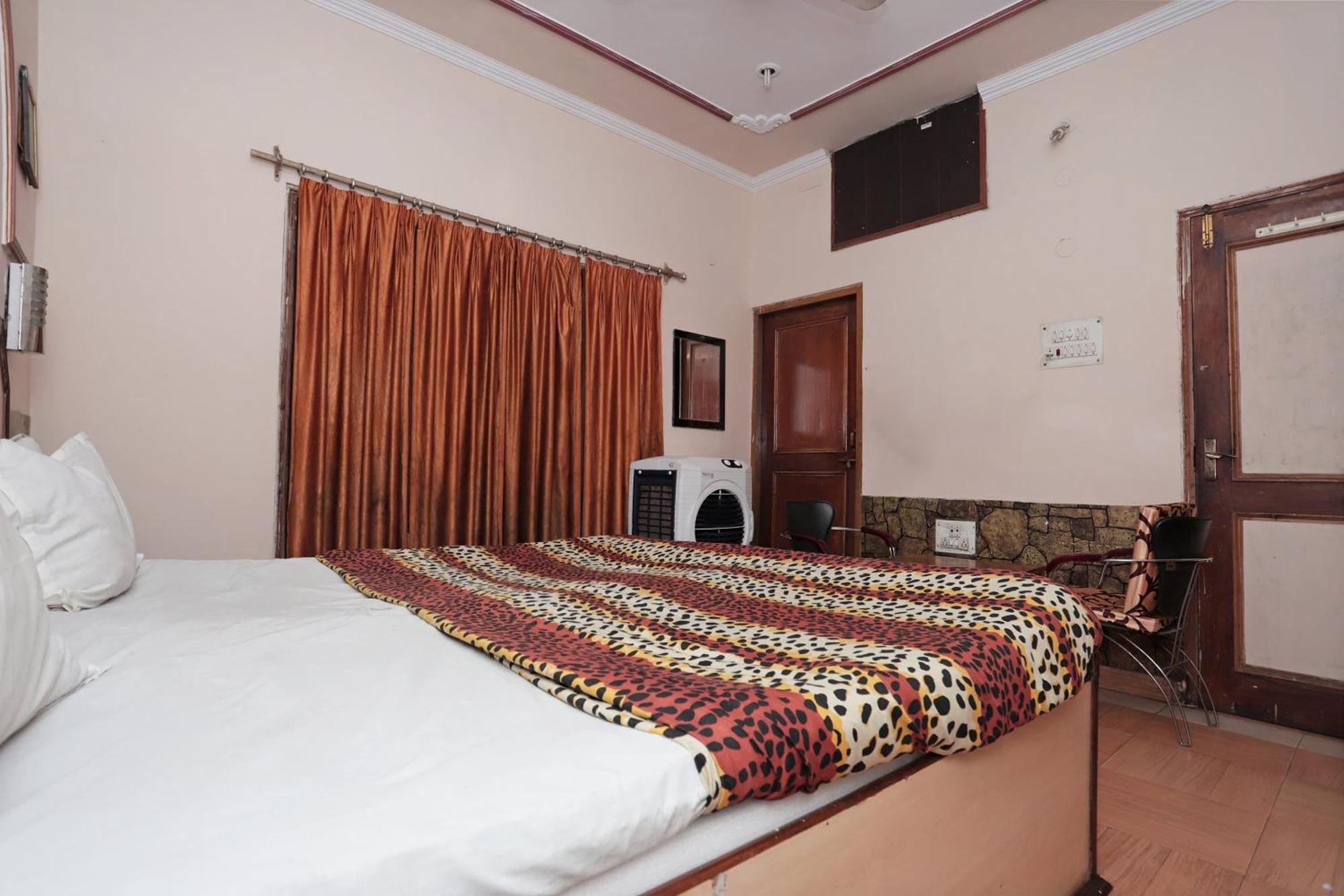 Narayani Guest House By Grb Kankhal Buitenkant foto