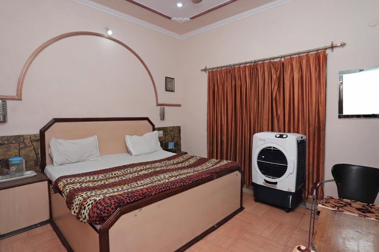 Narayani Guest House By Grb Kankhal Buitenkant foto